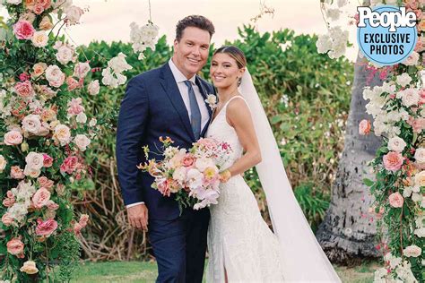 Dane Cook marries Kelsi Taylor